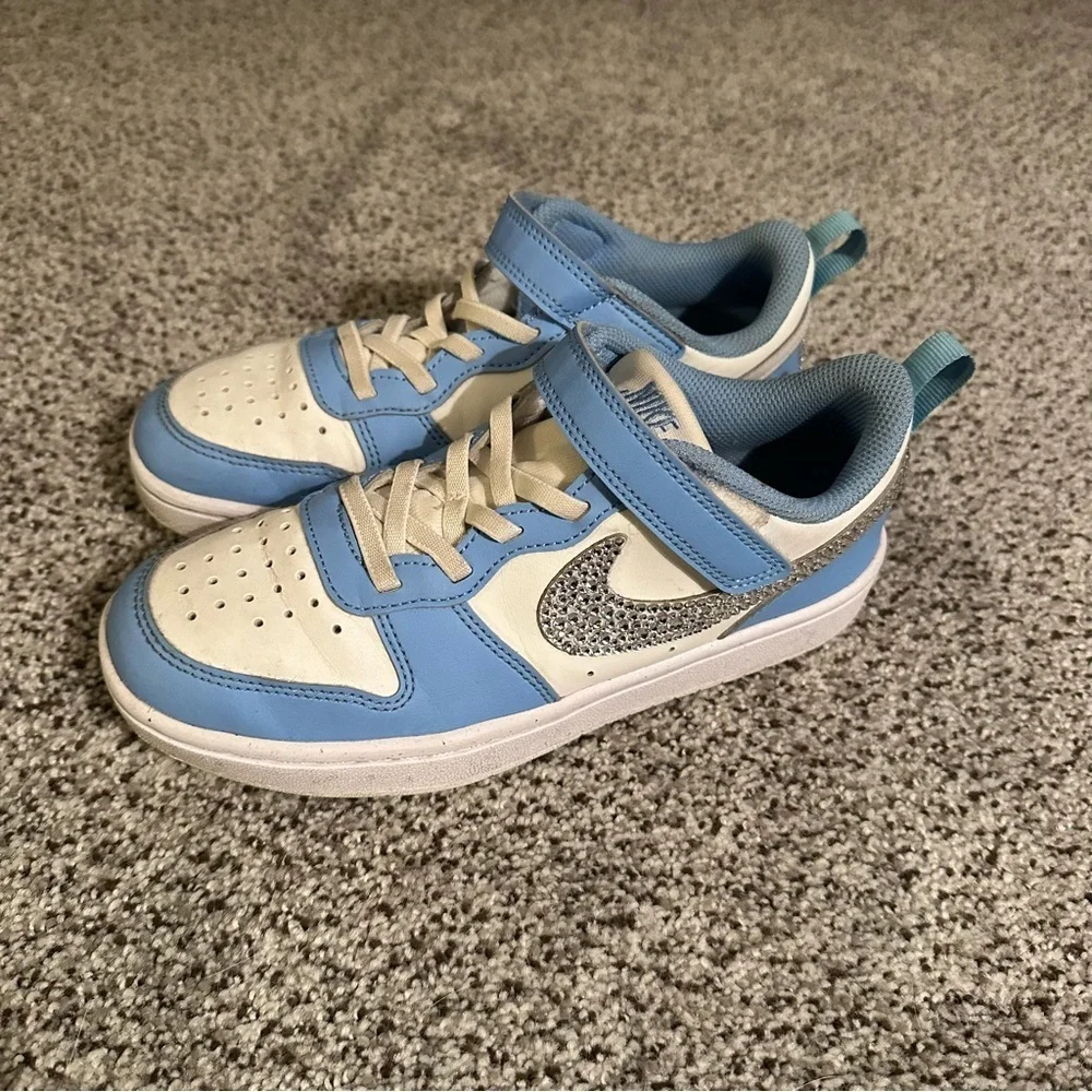 Big Kids NIKE COURT 2.5 Blue White Sneakers Bling Swoosh Logo Crystals